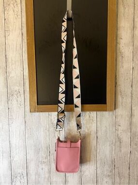 NWT Julia Buxton RFID Blocking Hobo Cellphone Crossbody Bag Mauve Faux Leather